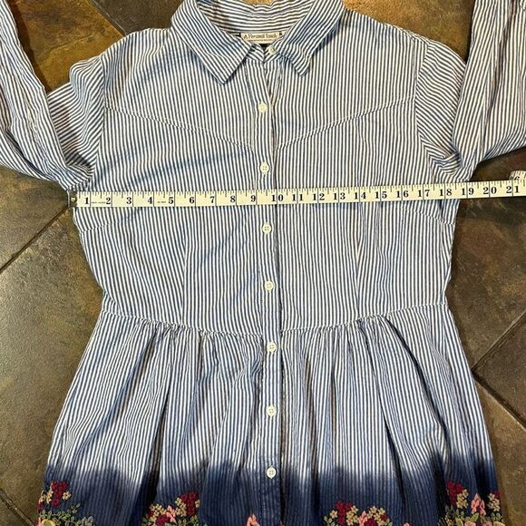 A Personal Touch Stripped Button Down Floral Embroidery Blouse Medium - Picture 13 of 14